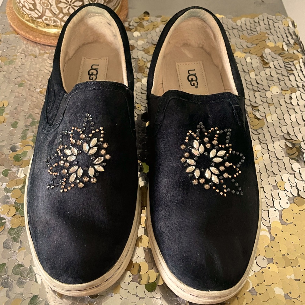 Ugg Cas with Custom Appliqué